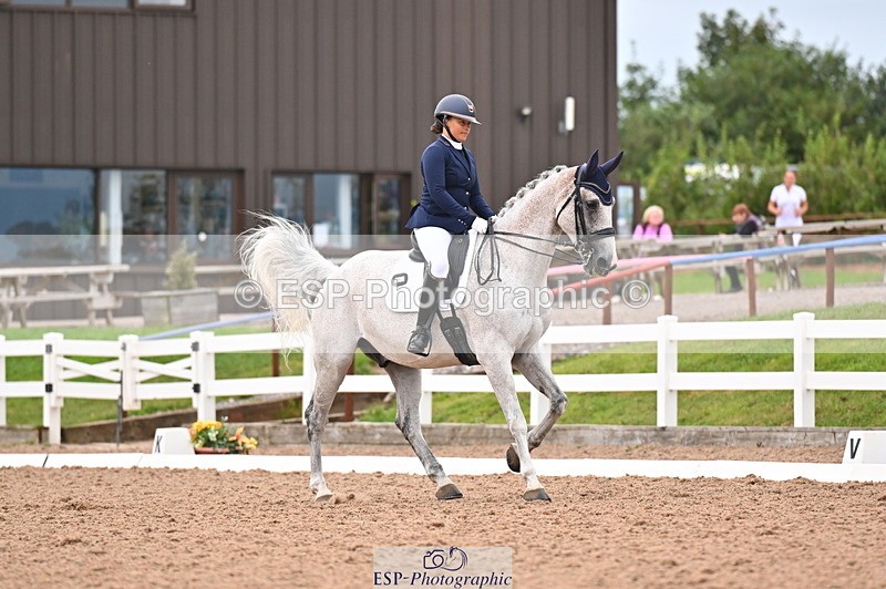 240817A-172532-10711 - 293-Layla.Ambersley-Broadbent-Galwaybay.Buddy