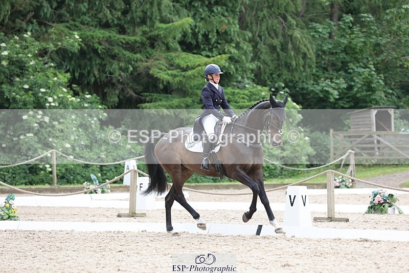 240524-161037-10070 - 370-STORM_IN_DECEMBER-Claire_Fielding