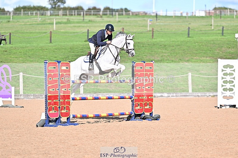 260923B-155038-01065 - Cls 06 Snr Fox & 1.20m Open