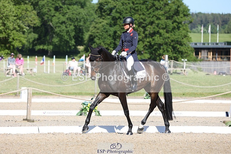 230526-092645-05071 - 355-JASON_KING-Izzy_Taylor-WEDTrotUp+DR