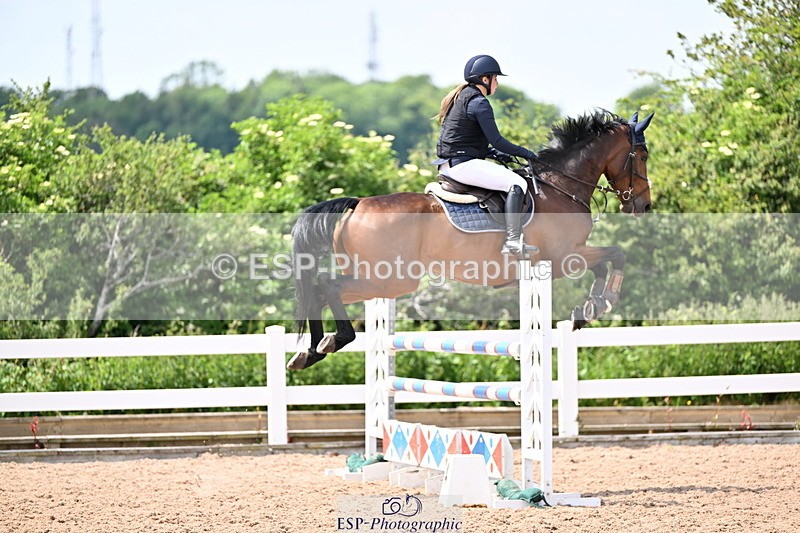 240605A-142604-00733 - Cls 4 Newcomers and 1.10m Open