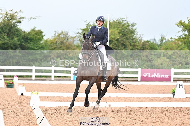 240815A-141046-01787 - 258-Clare.Hainsworth-Rudino