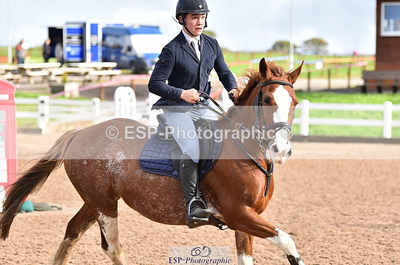 231029A-114404-03109 - Pony Newcomers & 1m Open