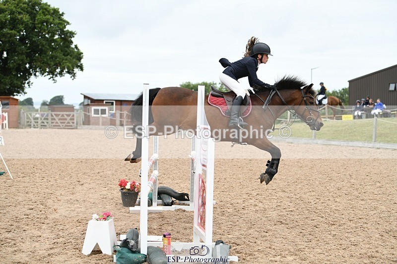 250807-110142-00406 - 90cm Round 1