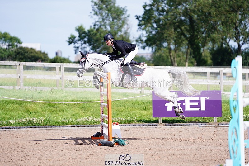 240803A-154038-08984 - Cls 32 National 1.30m Open