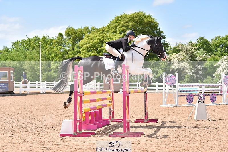 230531A-121856-00261 - Cls 4 Newcomers & 1.10m Open