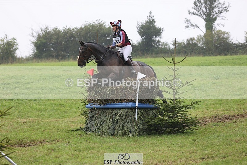 240901A-141016-09494 - 431-Lizette.Jackman-MURPHYS.GAUNTLET