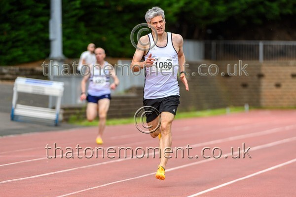 CEM26-926374 - Track Male Set Two