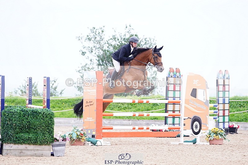 240803A-114052-07474 - Cls 29 Snr Foxhunter