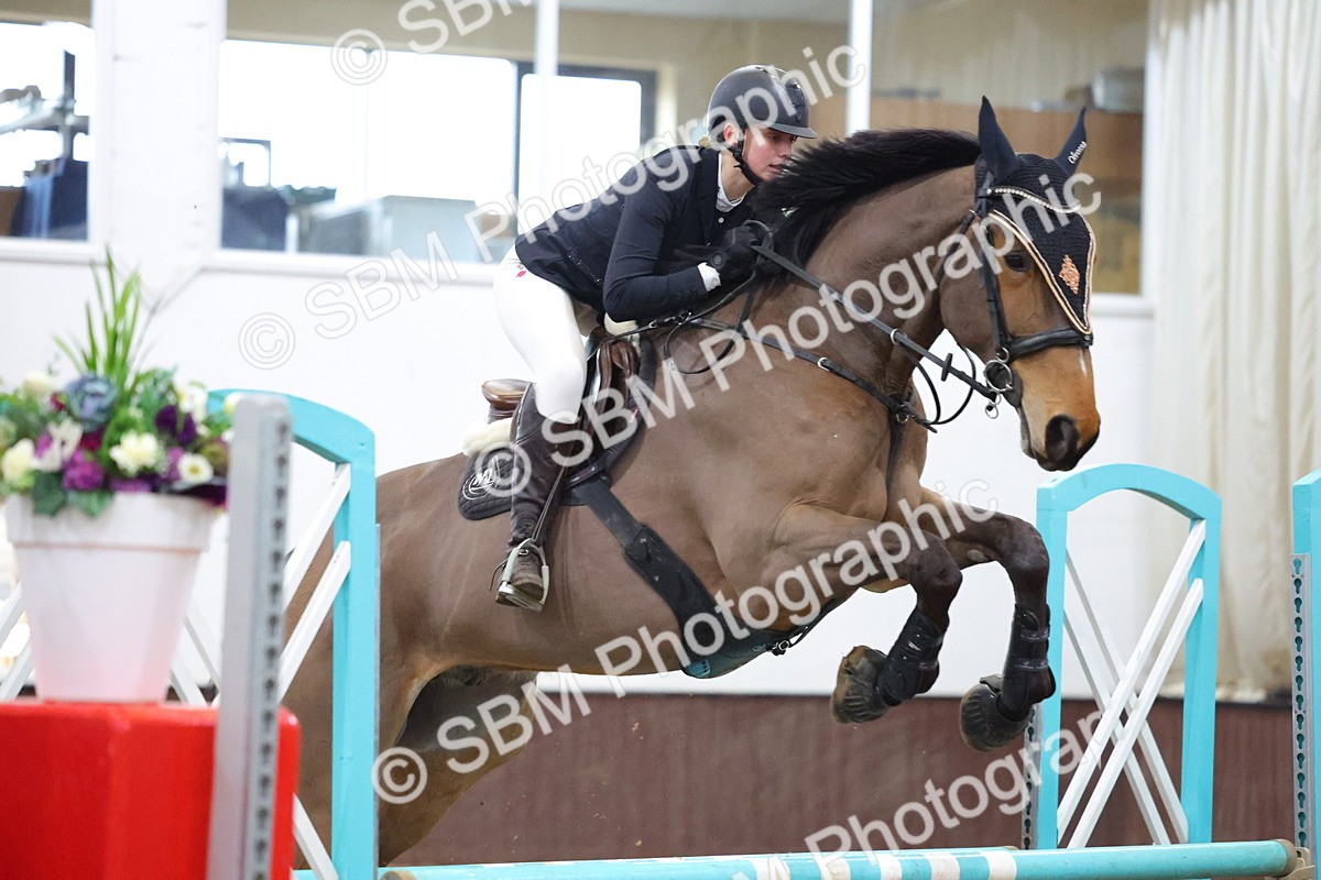 1I0A4738 - Class 9 - Senior Newcomers/ 1.10m Open