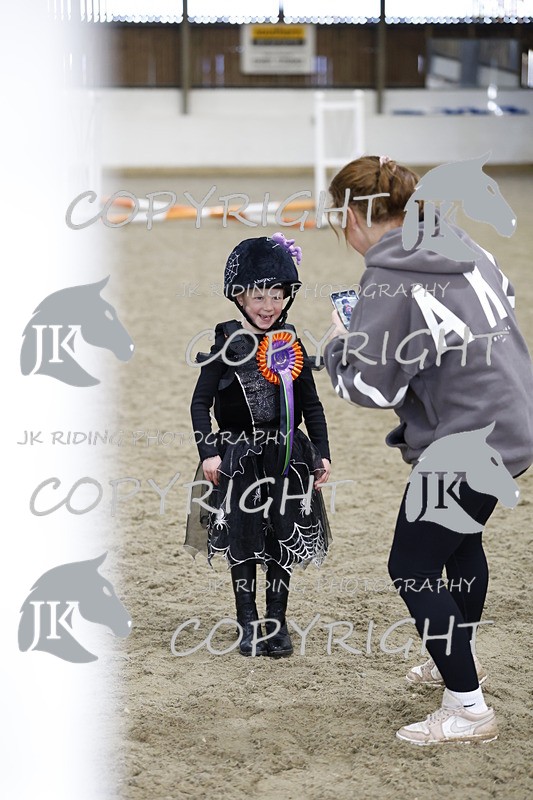 _T0A0924 - Class 1 Cross poles