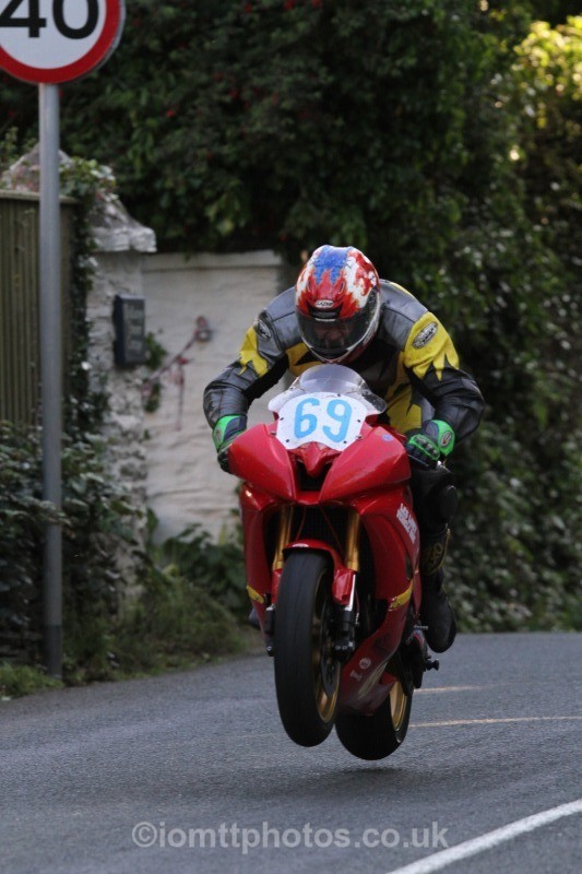 Chris Petty Yamaha / PWM-Sales Ltd - Friday Practice - Solos
