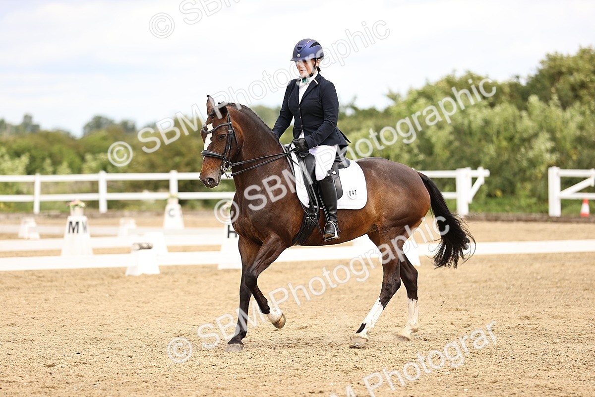 SBM_010385 - Class 8b - Medium 6 - 12.53-14.11