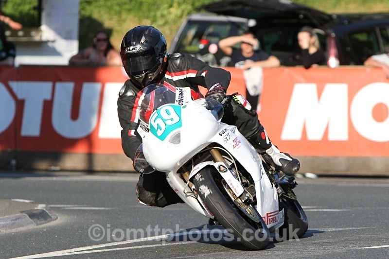  - Saturday Practice Newcomers/Supertwins