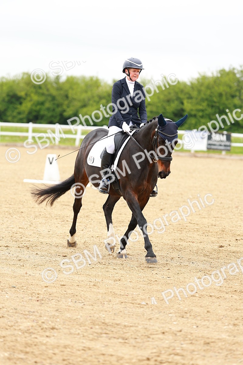SBM_005086 - Class 15 - Novice 5