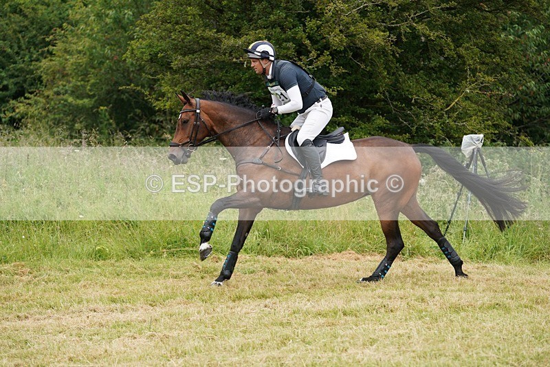 240630X-115714-6287 - 321-Gubby_Leech-ACTIVE_VOGUE