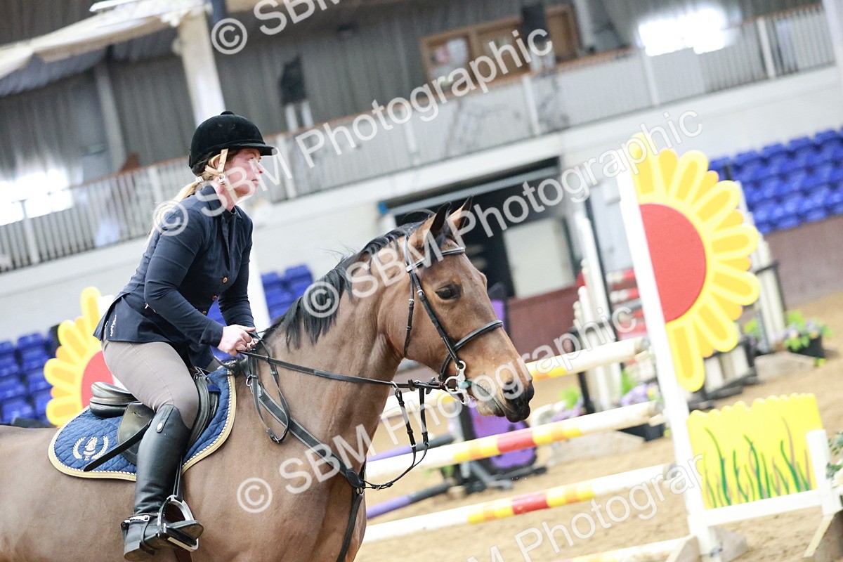 SBM_000833 - Class 4 - Senior Newcomers - 1.10m