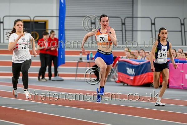 Age26SUN-927363 - Track Female