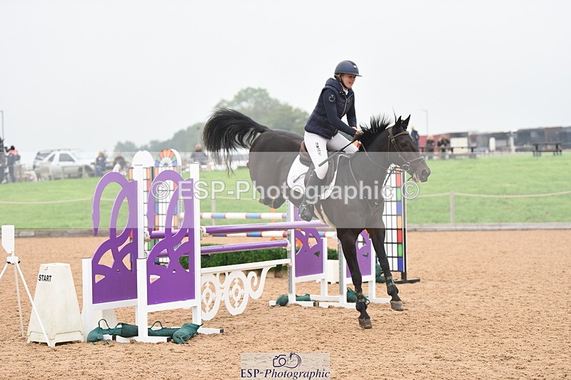 230916A-163738-05592 - Cls 19 Snr 1.10m Derby