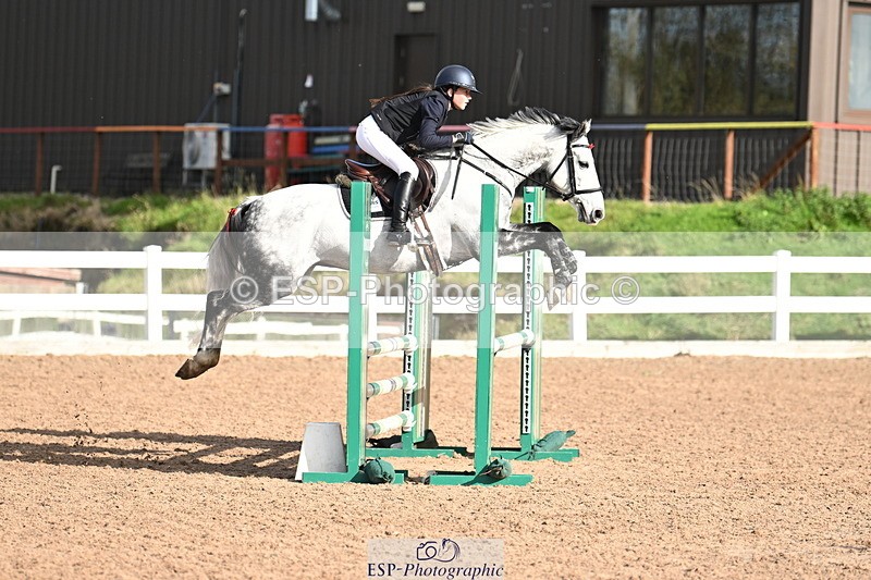 241026A-120118-00861 - SAT Cls 8 Pony Discovery and 90cm Open