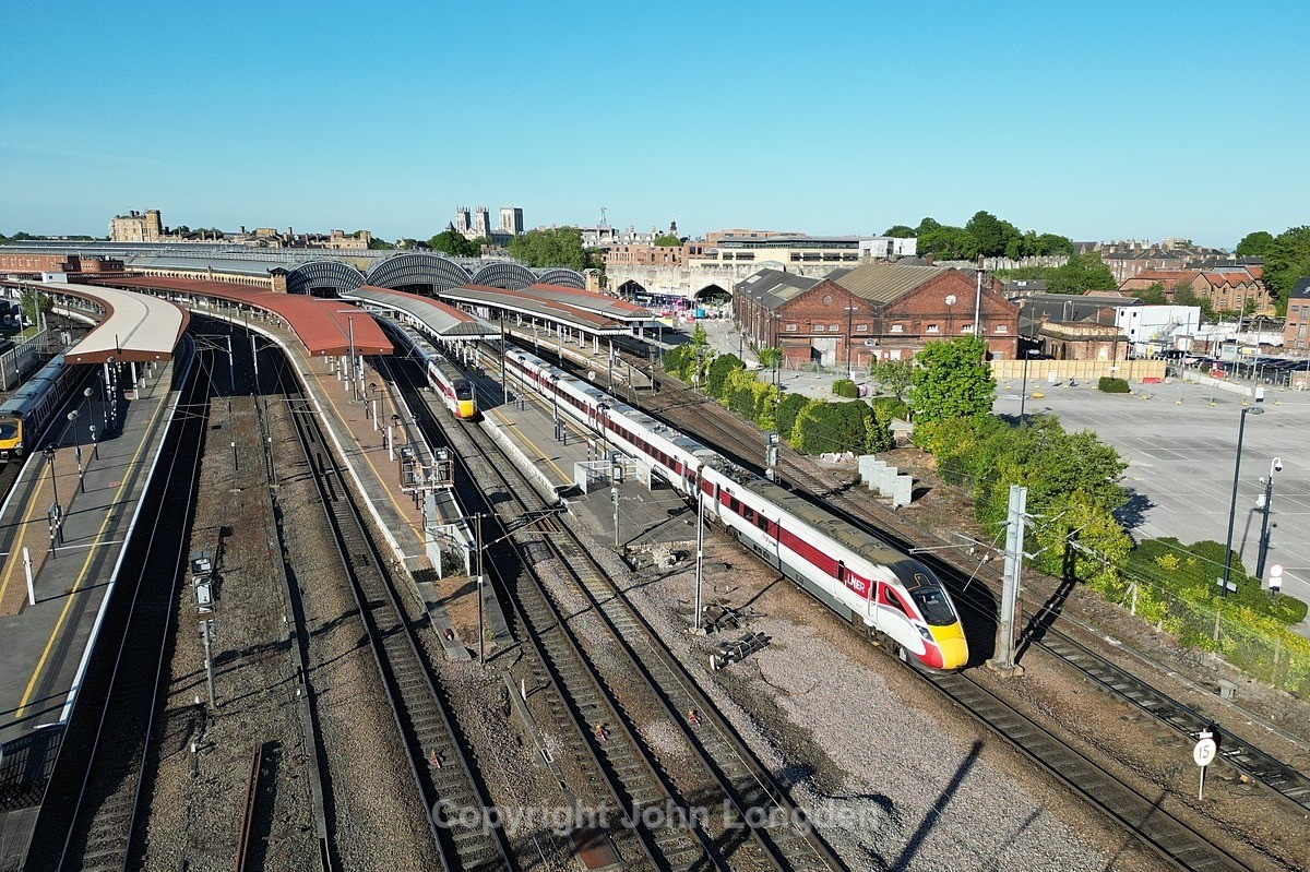 JL - 13.5.25 801221 15:30 Edinburgh - KX 24L, York S - Latest shots
