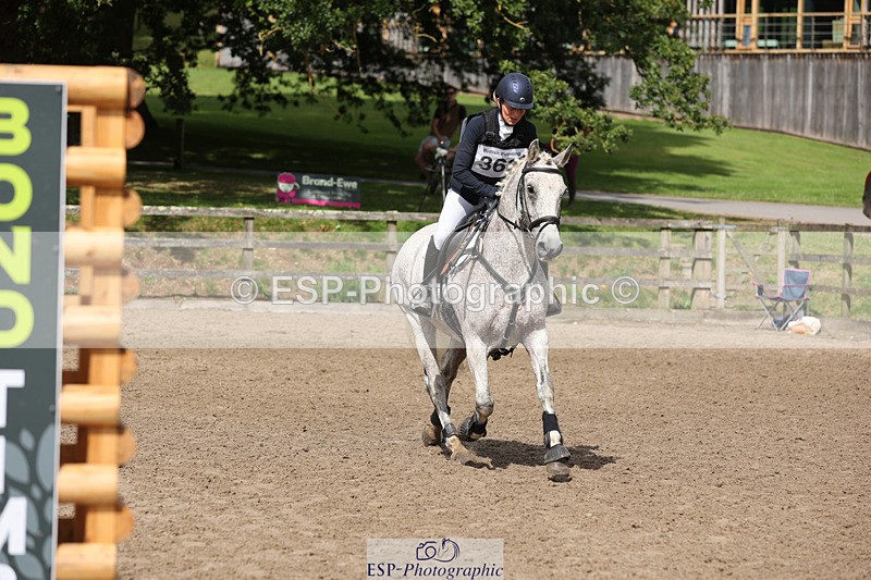 240804-104717-11286 - 363-Sarah_Kula-Przezwanski-RIVERSDALE_BEAUS_LAD