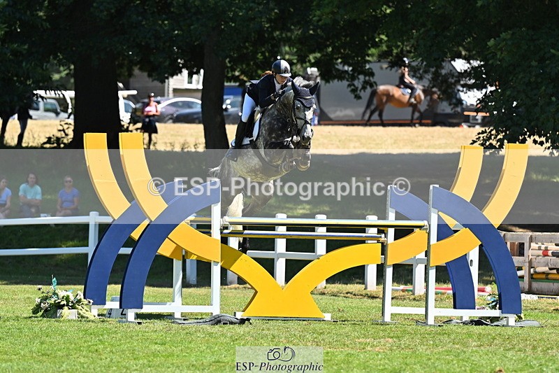 260704A-151058-15742 - Cls 33 Snr Fox Second Round