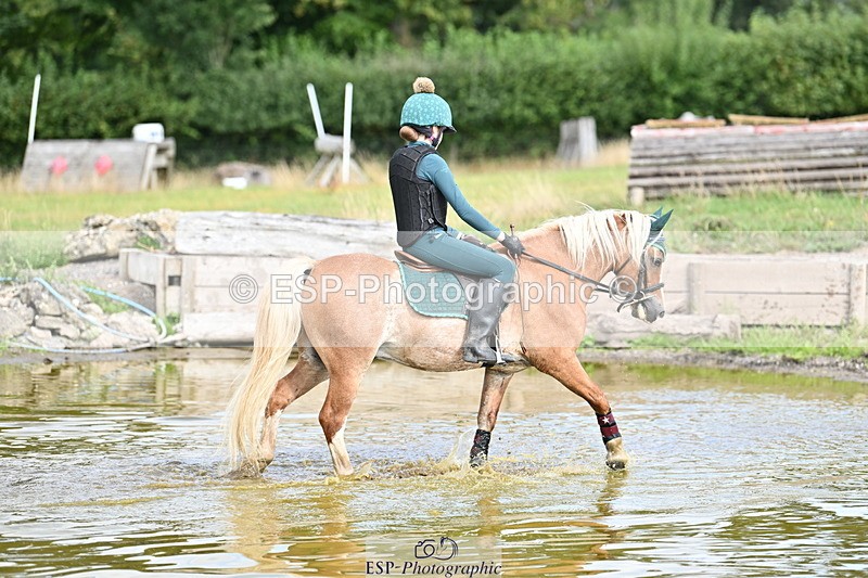 250821B-105544-00253 - Group C - Laraine