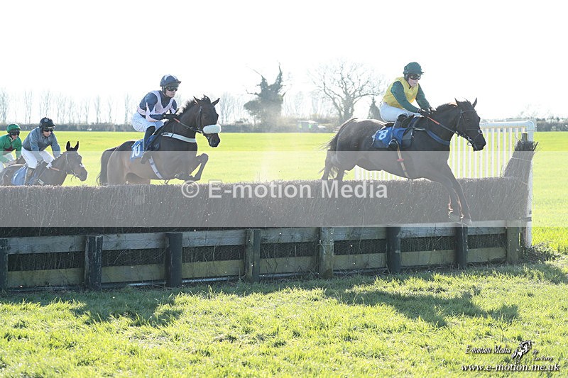 PtP 210326 1008 - VWH Cirencester Races 21/03/26