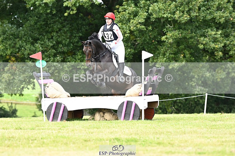 240825X-105344-31213 - 70cm XC 10.00 to 11.00