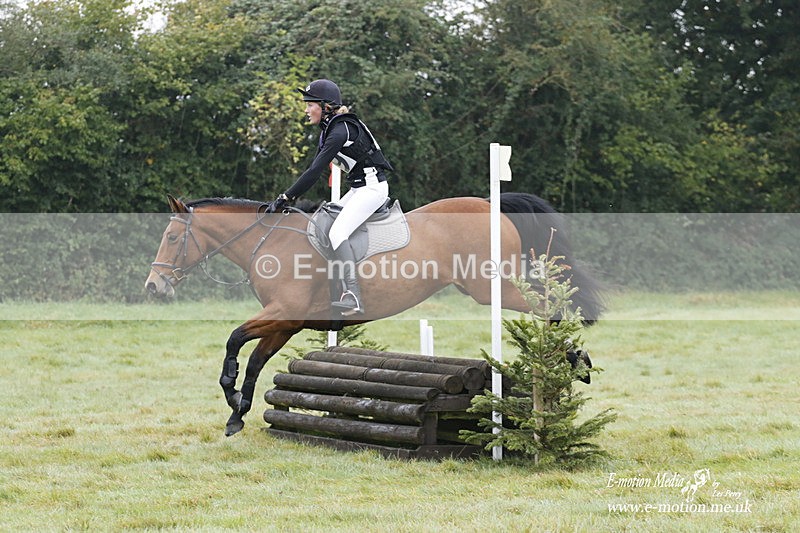 WWHT 171021 0485 - Novice Restricted (0.80m)  17/10/21
