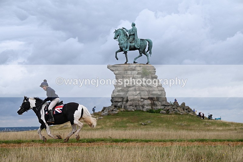 DSC_5044 - Time at Statue 11:10 to 11:42