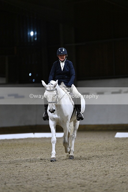 WJ5_8829 - Class 5 Novice Test 3