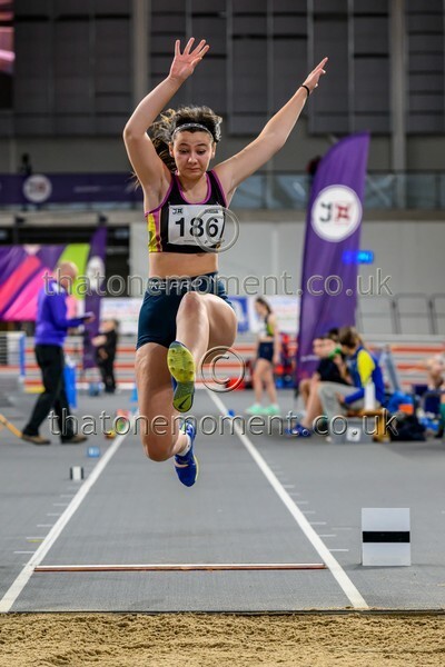 SenInd26-916401 - Field Female Set One