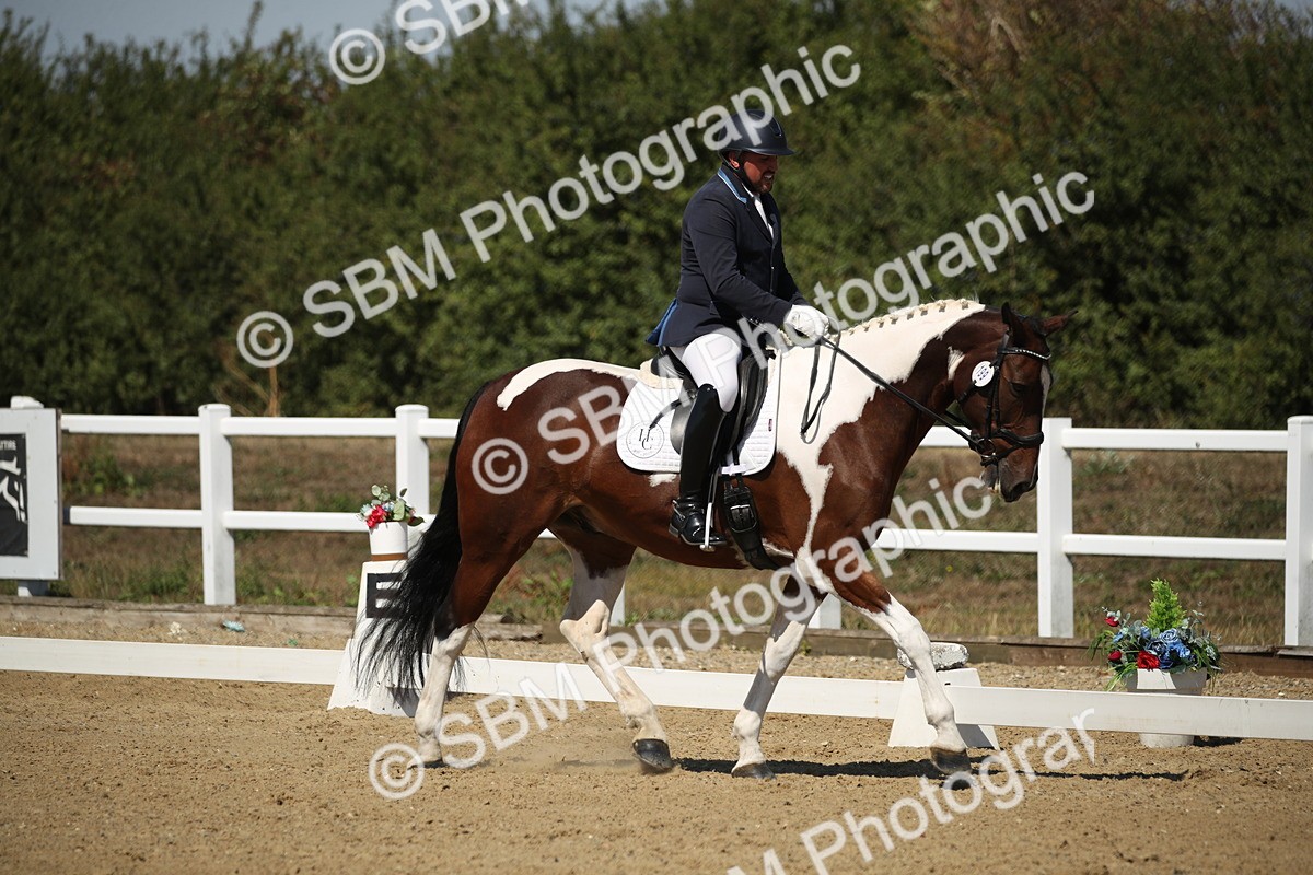 SBM_005101 - Class 11 - Novice 5 - 11.41-12.58