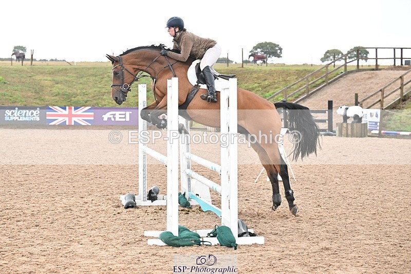 250827B-105910-00219 - Clear Round & Cls 1 Brit Nov 90cm