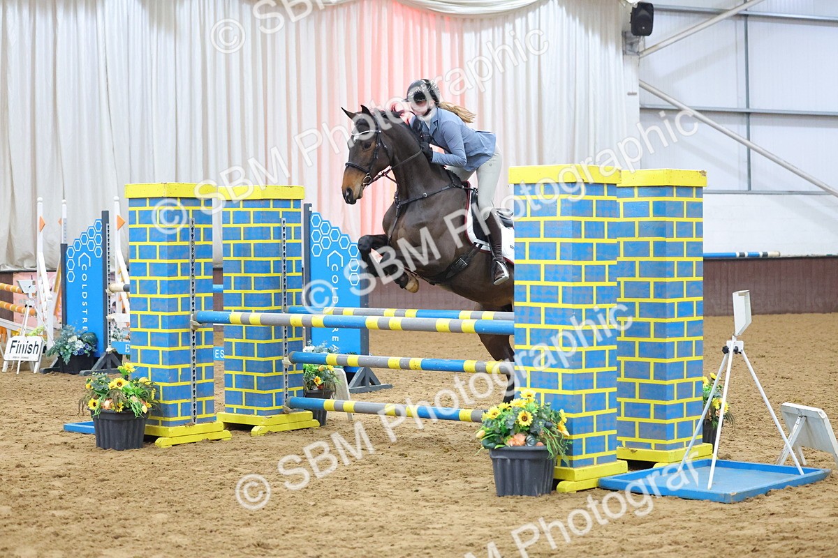 SBM_008455 - Class 21 - Nupafeed Supplements Senior Discovery/ 1m Open - First Round (1.00m)