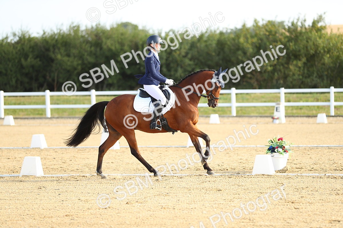 SBM_014962 - Class 13 - Novice 23 - 8,30-9.33