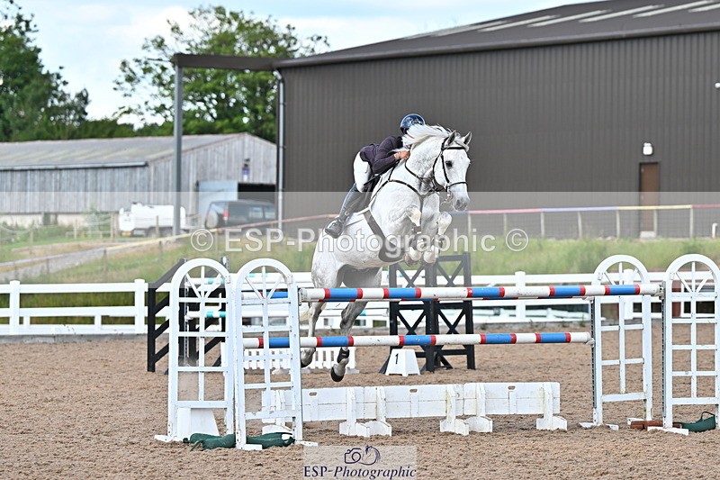 240619A-165217-01300 - Cls 6 National 1.30m and 1.40m