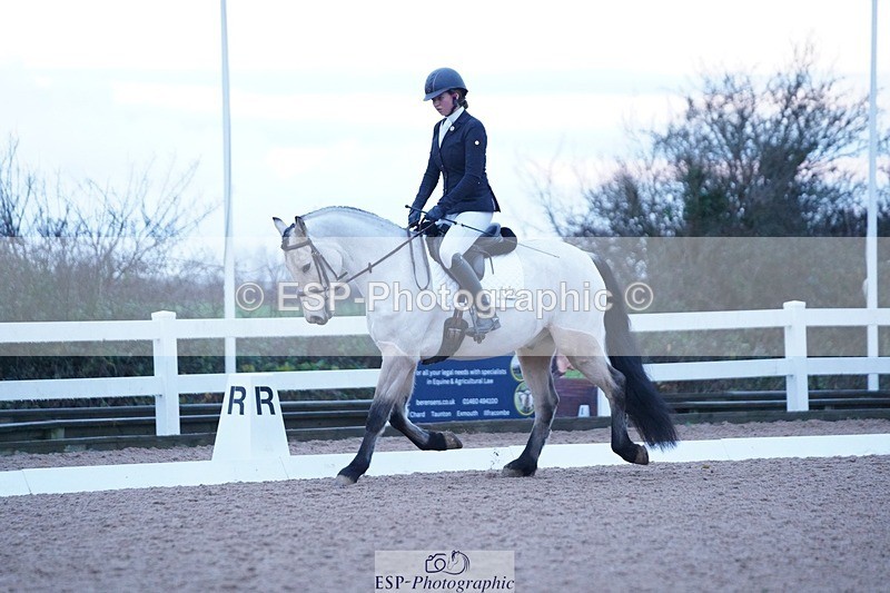 241214-091512-00021 - 145-CHLOE.DUNN-Tullys.Pinkeen.Pete