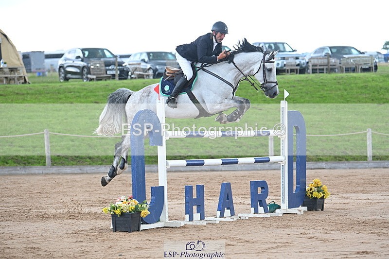 230721A-112954-05666 - Cls 6, 2 Star Medium 1.35m