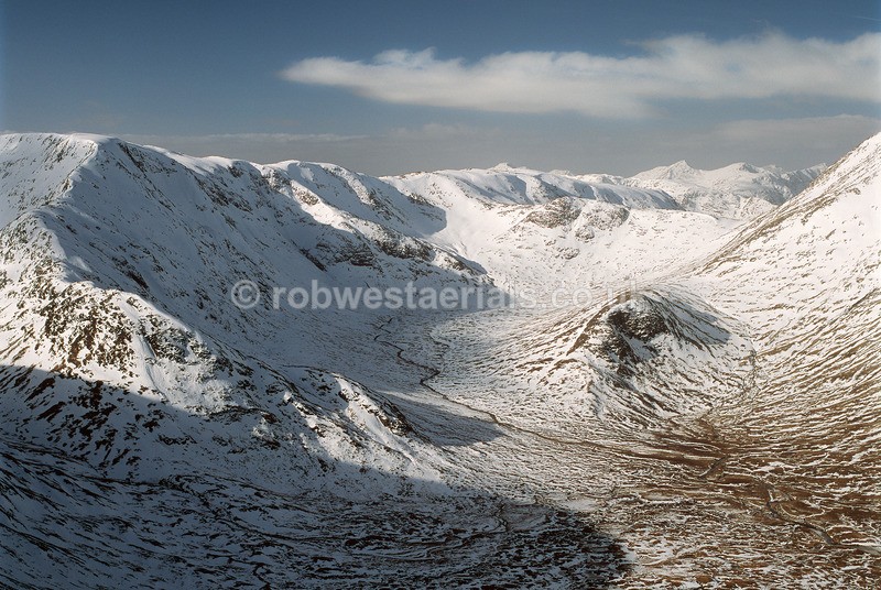 A00732HX2 From above the River Ba to Aonach Mor 2018 - Mountains, hills and moors