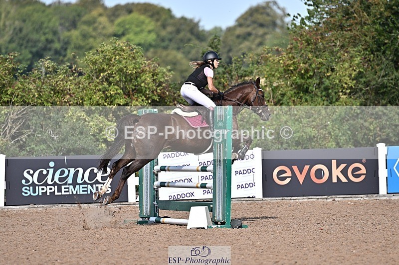 260812-095700-00133 - Cls 2 British Novice and 90cm