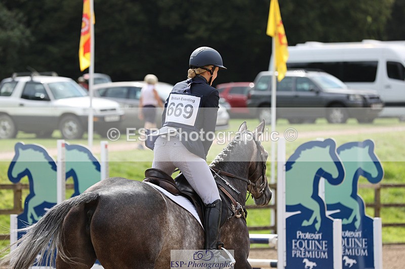 240804-151527-16370 - 669-Maisy_Miller-HEADDON_SWAN_SONG