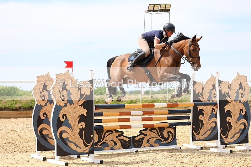 3E7A7140 - Class 7: Senior Newcomers/1.10m open