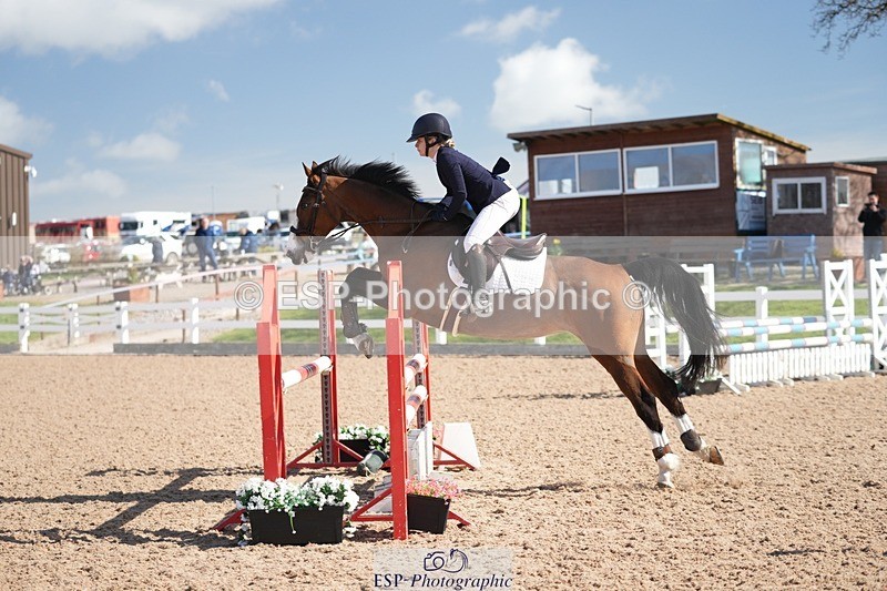 250329-103846-03682 - Cls 20 British Novice and 90cm