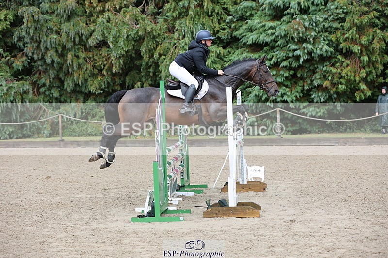 250831A-123321-10223 - Cls 42 Snr 1m Grand Prix