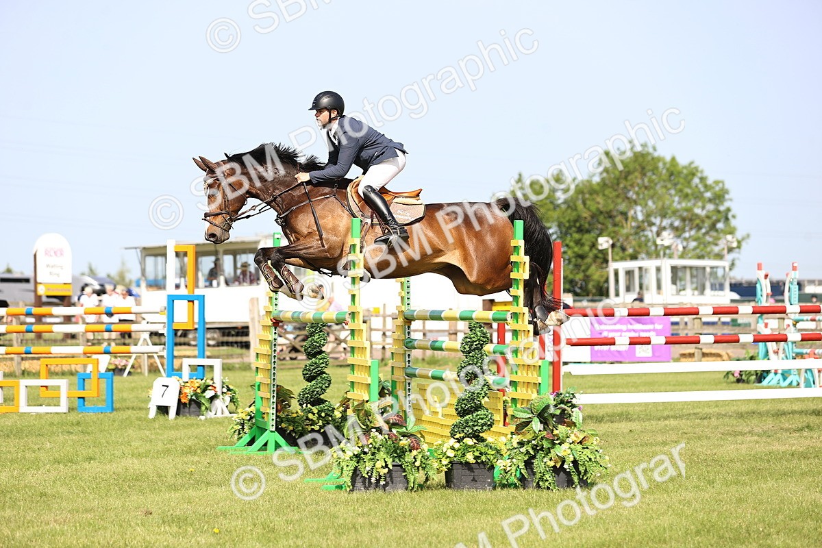 SBM_01488 - Class 200 - Martin Grant Homes Welcome Stakes 1.25m Open