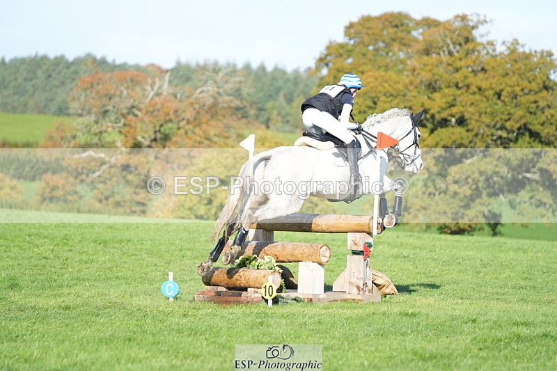 251024A-110457-07085 - A-011-Tara.Moore