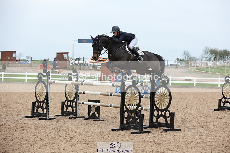 241101A-152223-02940 - FRI Cls 7 Blue Chip Grade B&C Jump Off